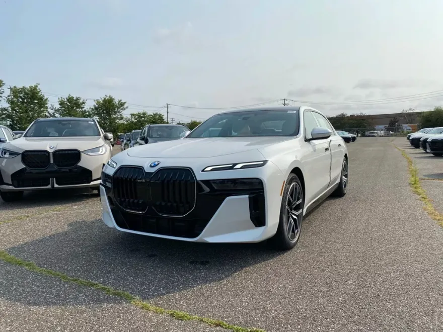 2025 Bmw 740i xDrive photo 1