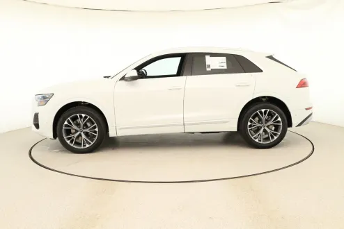 2025 Audi Q8 Premium photo 2