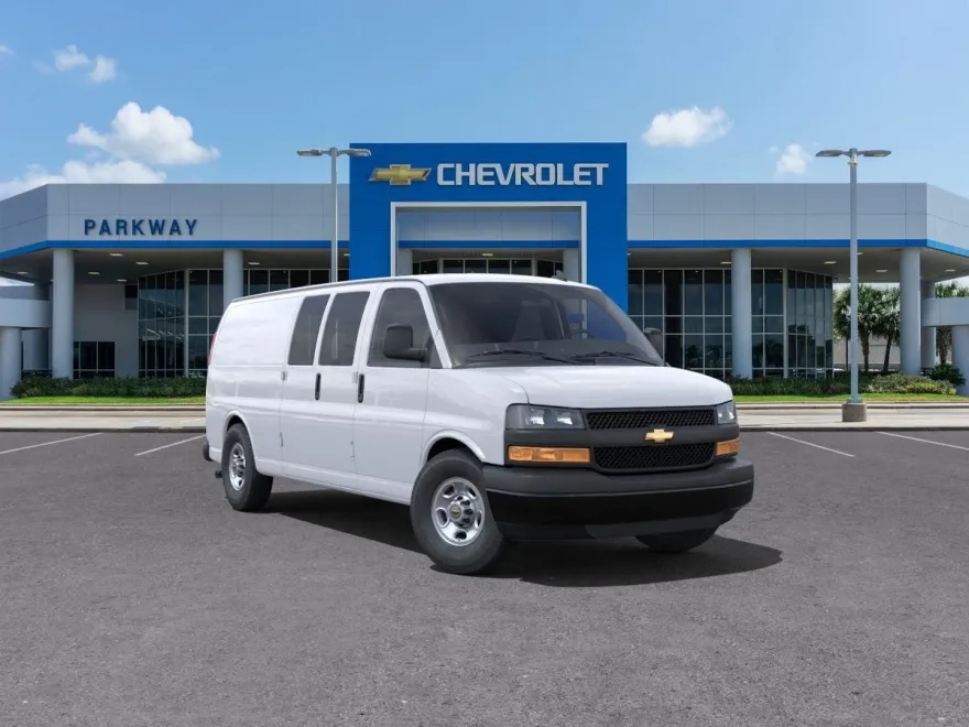 2024 Chevrolet Express Cargo 3500 photo 1