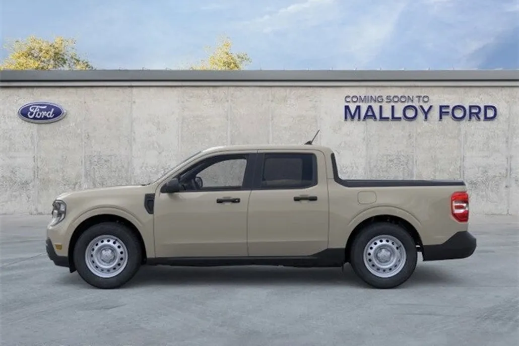 2025 Ford Maverick XL photo 1