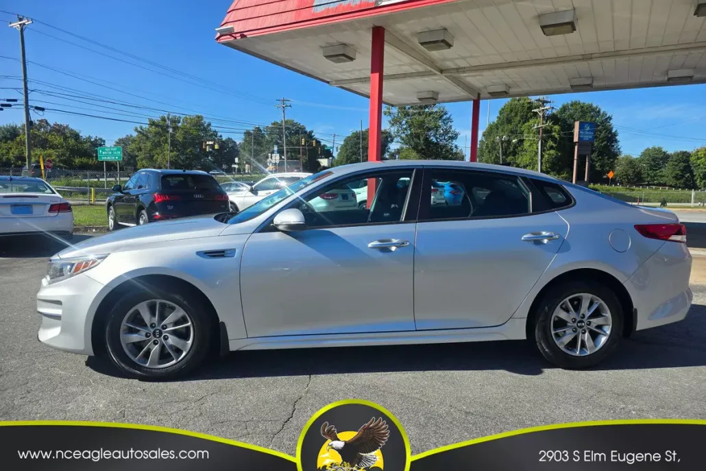 2017 Kia Optima 1.6T LX photo 1