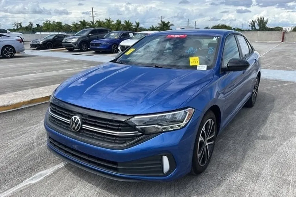 2024 Volkswagen Jetta 1.5T Sport photo 1
