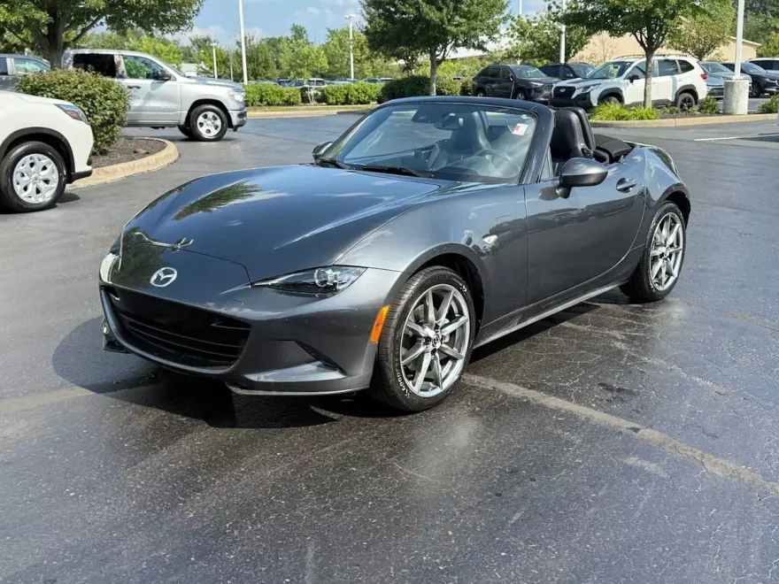2022 Mazda MX-5 Miata Miata Grand Touring photo 1