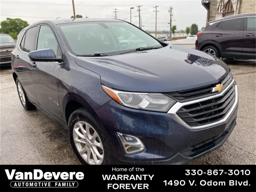 2018 Chevrolet Equinox LT photo 1
