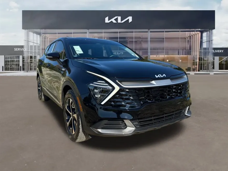 2024 Kia Sportage EX photo 1