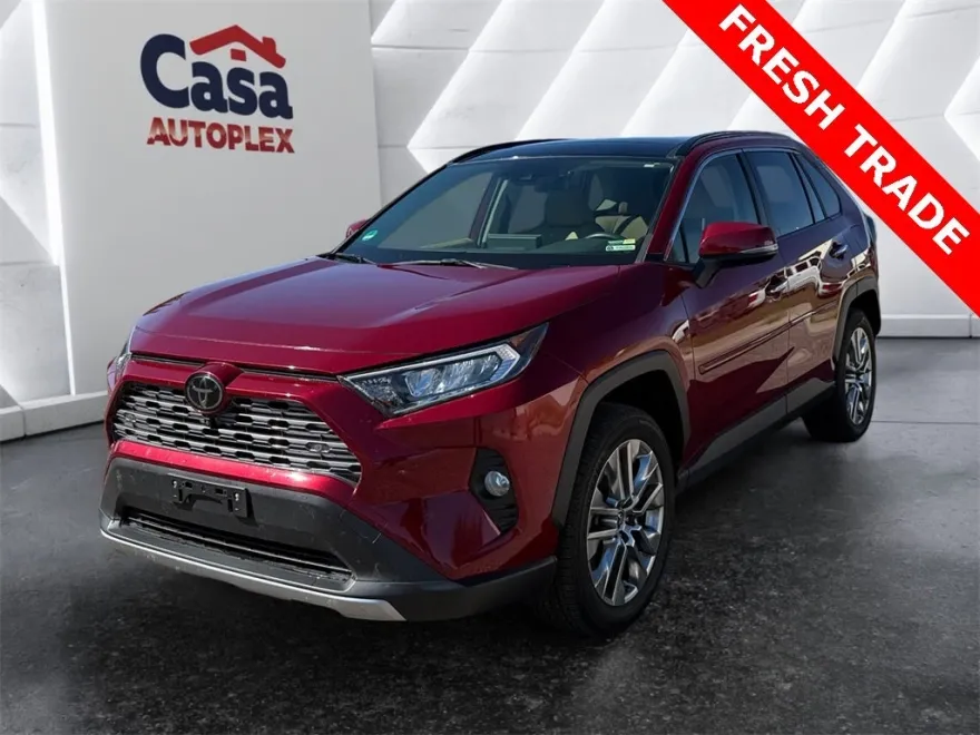 2019 Toyota RAV4 Limited photo 1