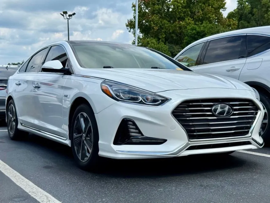 2019 Hyundai Sonata Hybrid Limited photo 1