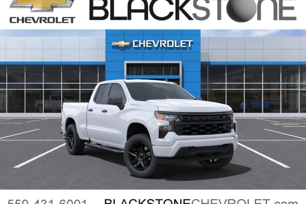 2025 Chevrolet Silverado 1500 Custom photo 1