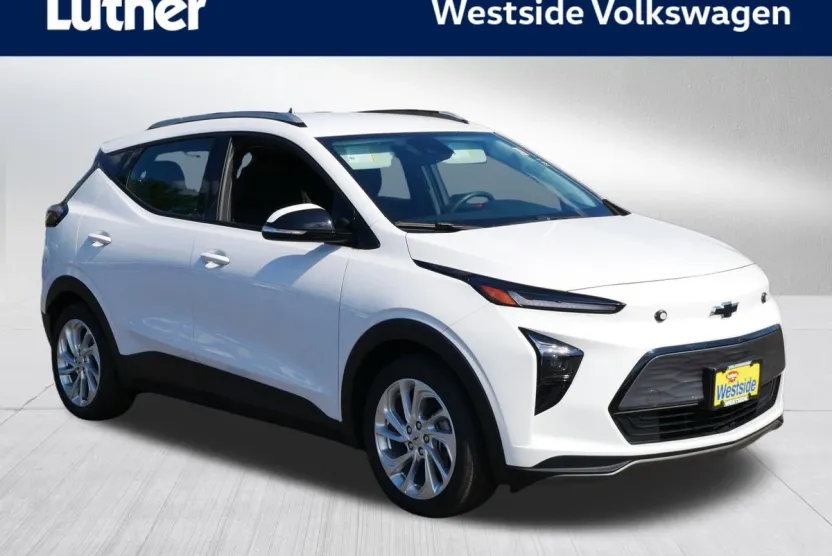 2022 Chevrolet Bolt EUV photo 1