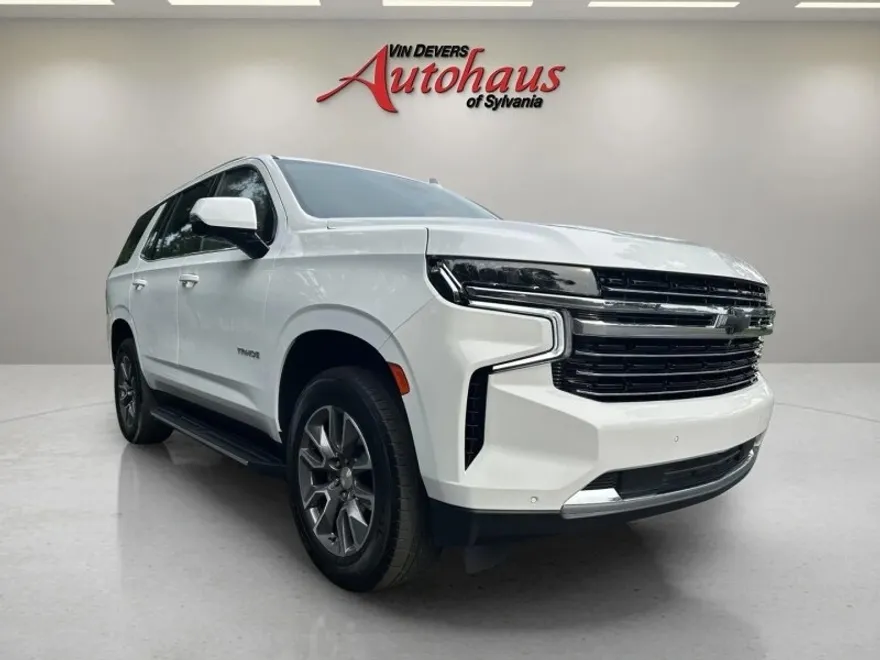 2023 Chevrolet Tahoe LT photo 1