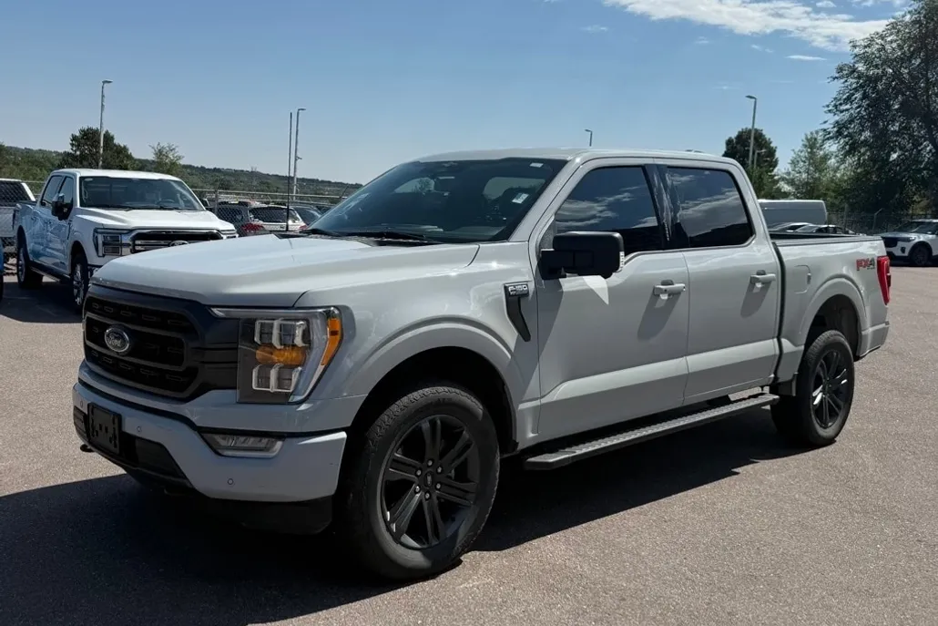 2023 Ford F-150 XLT photo 1
