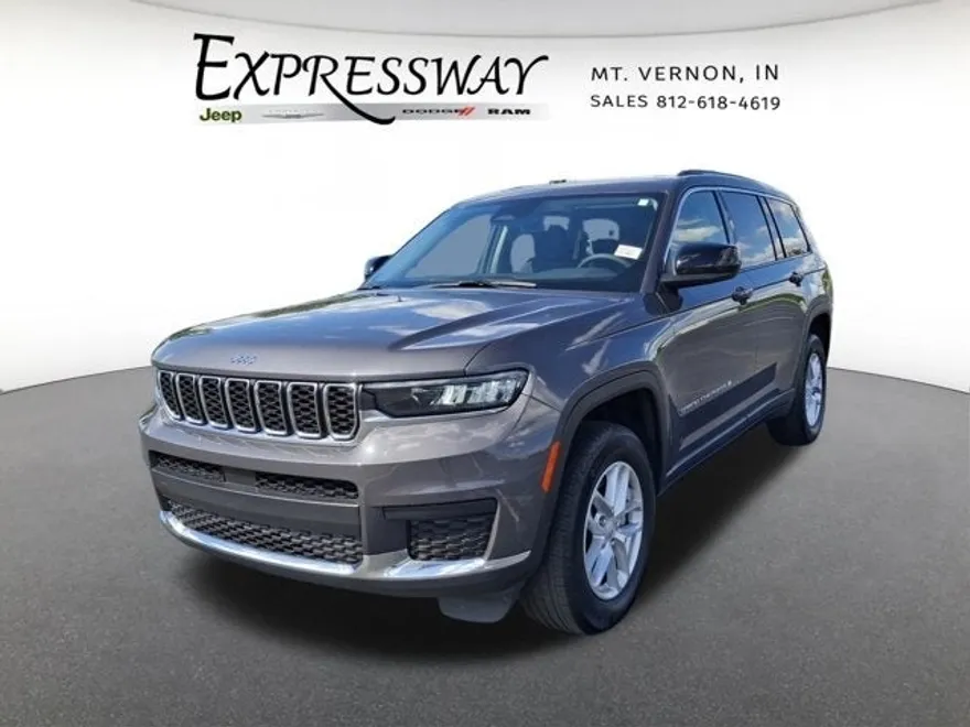 2023 Jeep Grand Cherokee Laredo photo 1