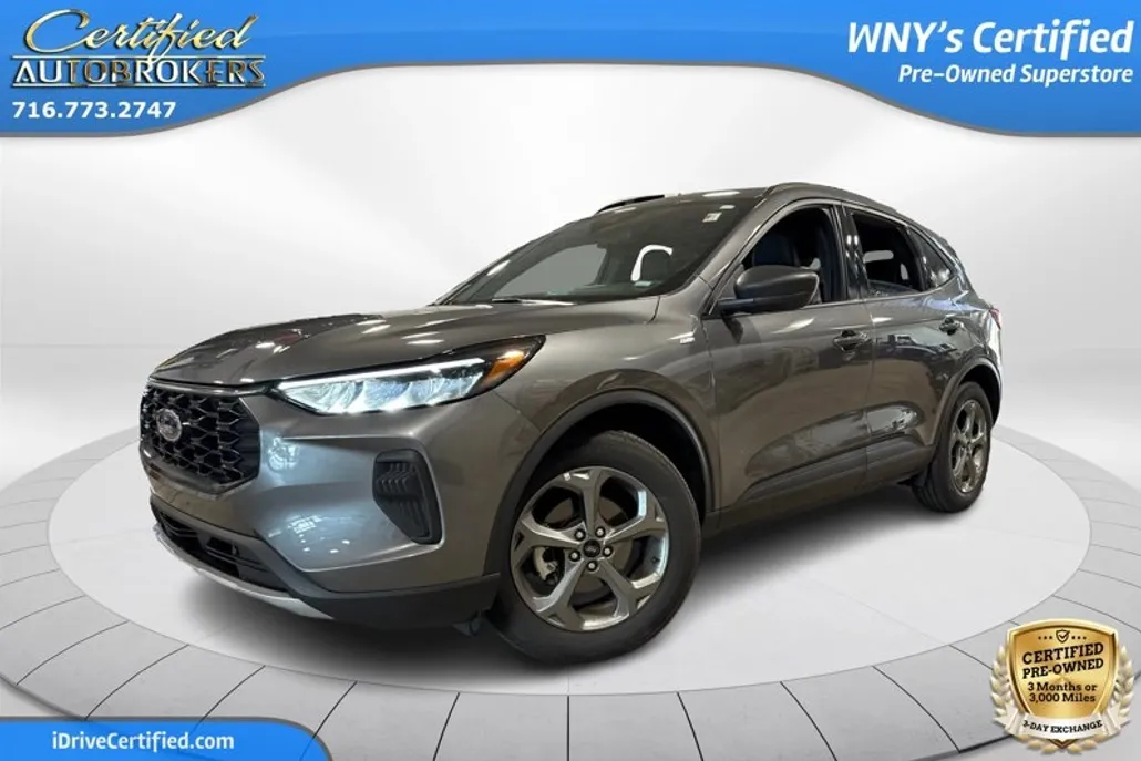 2025 Ford Escape ST-Line photo 1