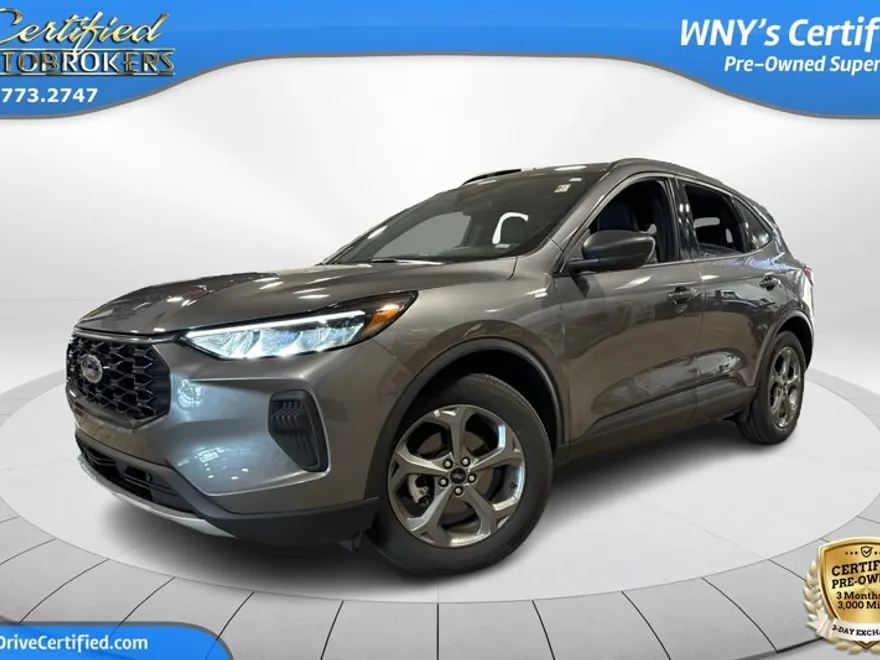 2025 Ford Escape ST-Line photo 1