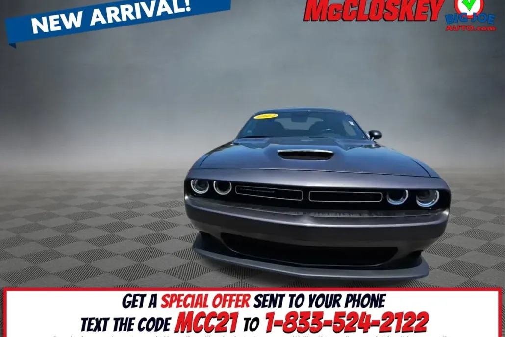 2023 Dodge Challenger R/T photo 1