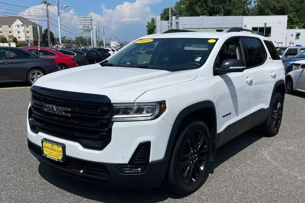 2023 Gmc Acadia SLE photo 1