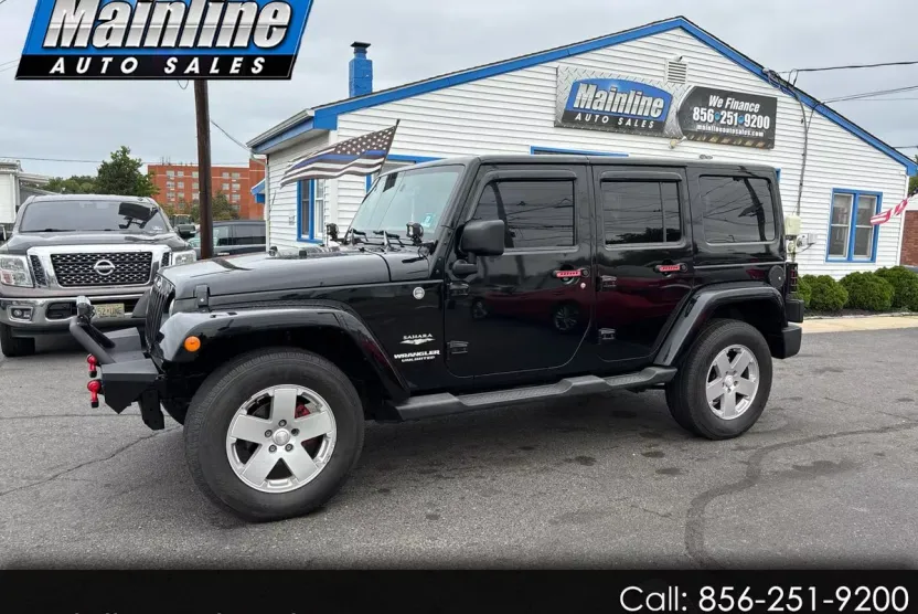 2011 Jeep Wrangler Unlimited Sahara photo 1