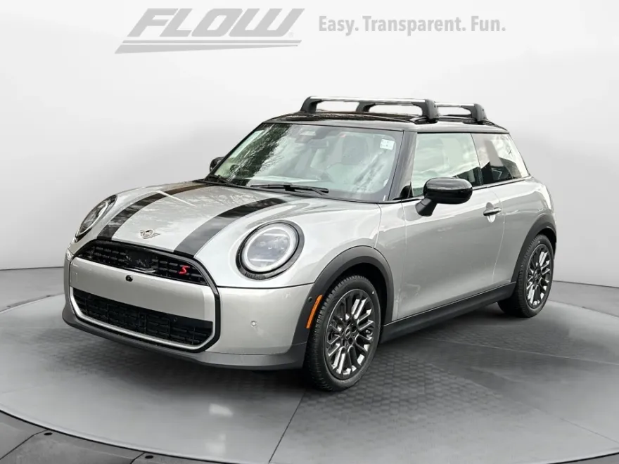 2025 Mini Cooper 2 Door Hardtop Iconic photo 1