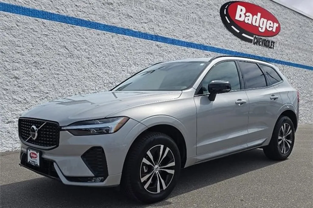 2024 Volvo XC60 Core photo 1