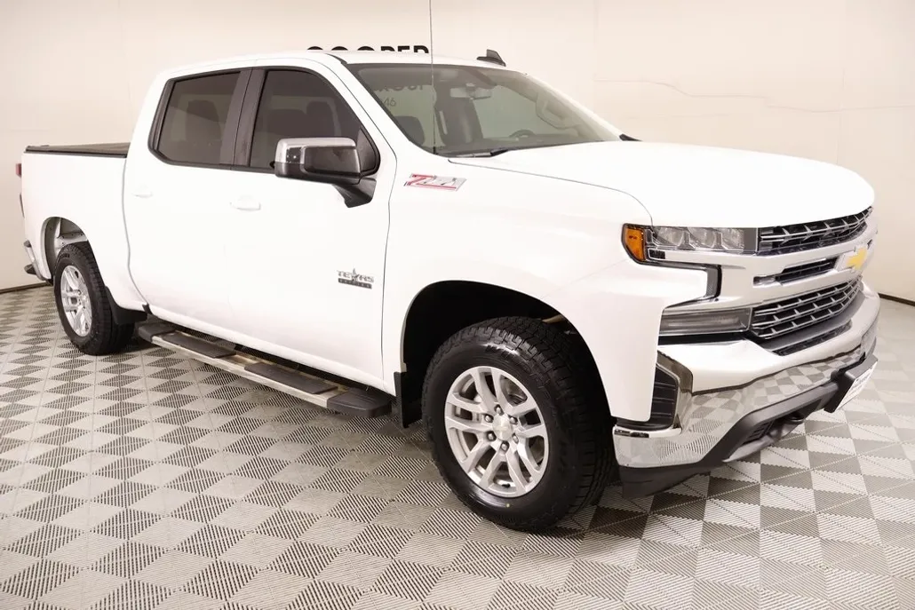 2020 Chevrolet Silverado 1500 LT Texas Edition photo 1