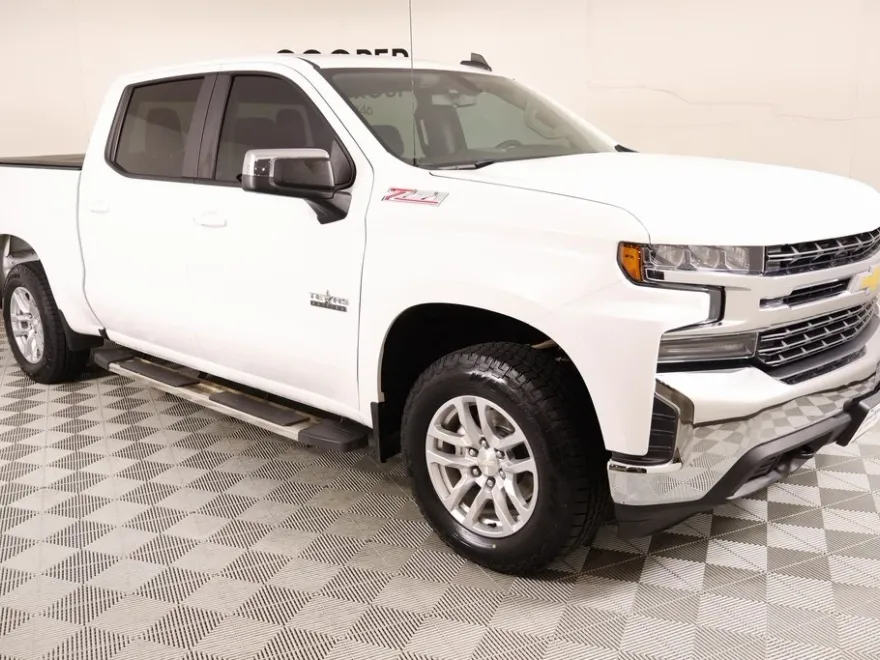 2020 Chevrolet Silverado 1500 LT Texas Edition photo 1