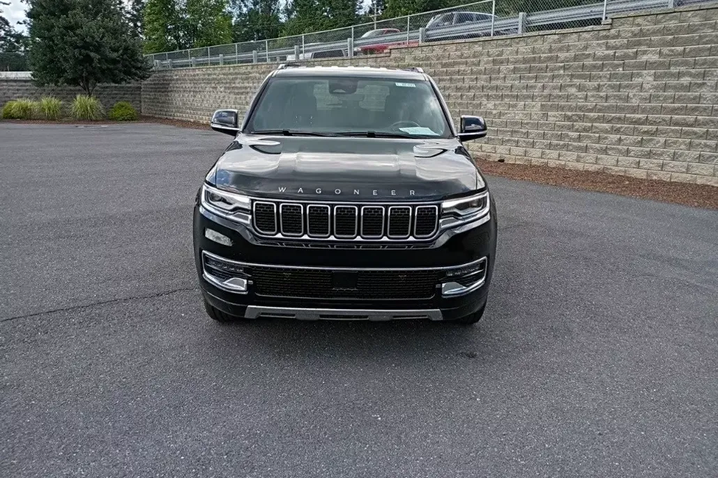2022 Jeep Wagoneer Series III photo 1