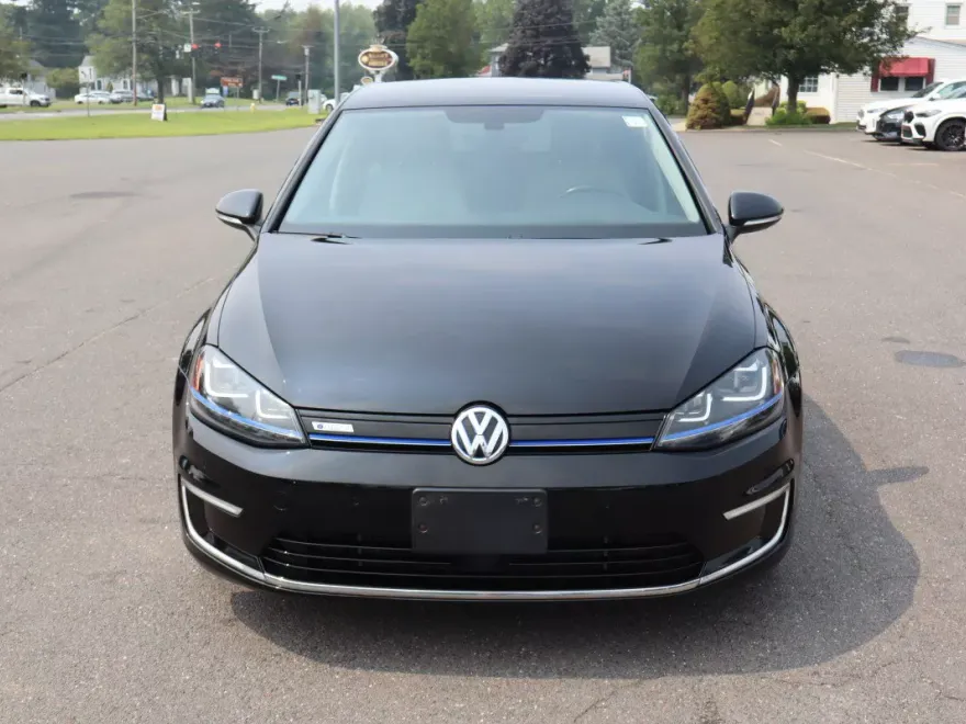 2016 Volkswagen e-Golf SEL Premium photo 1