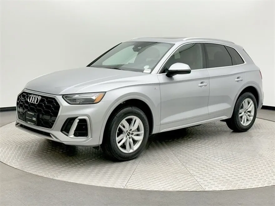 2022 Audi Q5 45 S line Premium photo 1