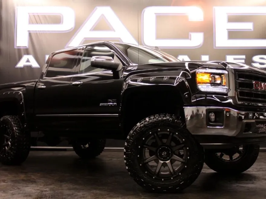 2015 Gmc Sierra 1500 SLT photo 1
