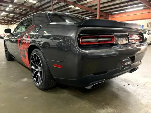 2018 Dodge Challenger R/T 392 photo 4