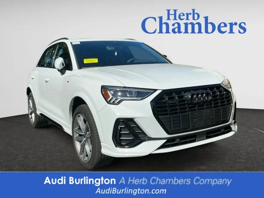 2024 Audi Q3 S line Premium Plus photo 1