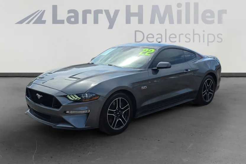 2022 Ford Mustang GT photo 1
