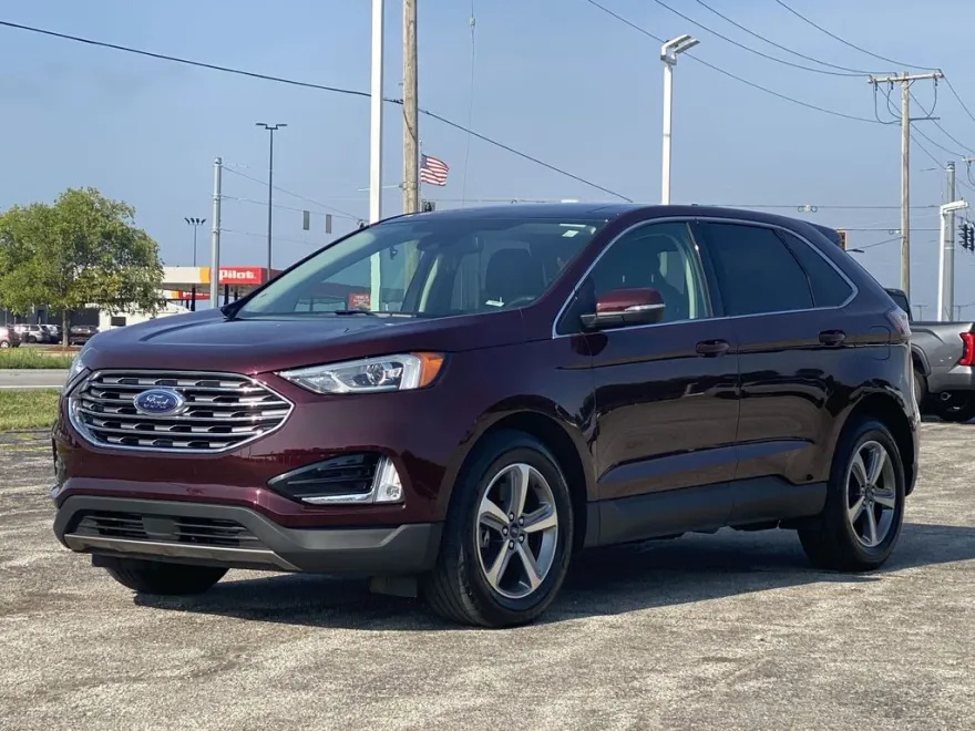 2020 Ford Edge SEL photo 1