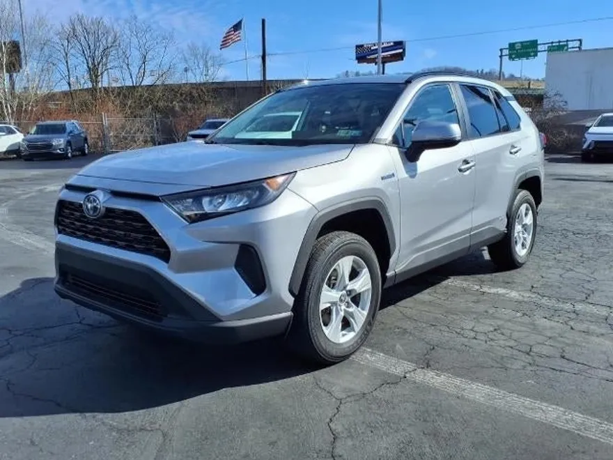 2021 Toyota RAV4 Hybrid LE photo 1
