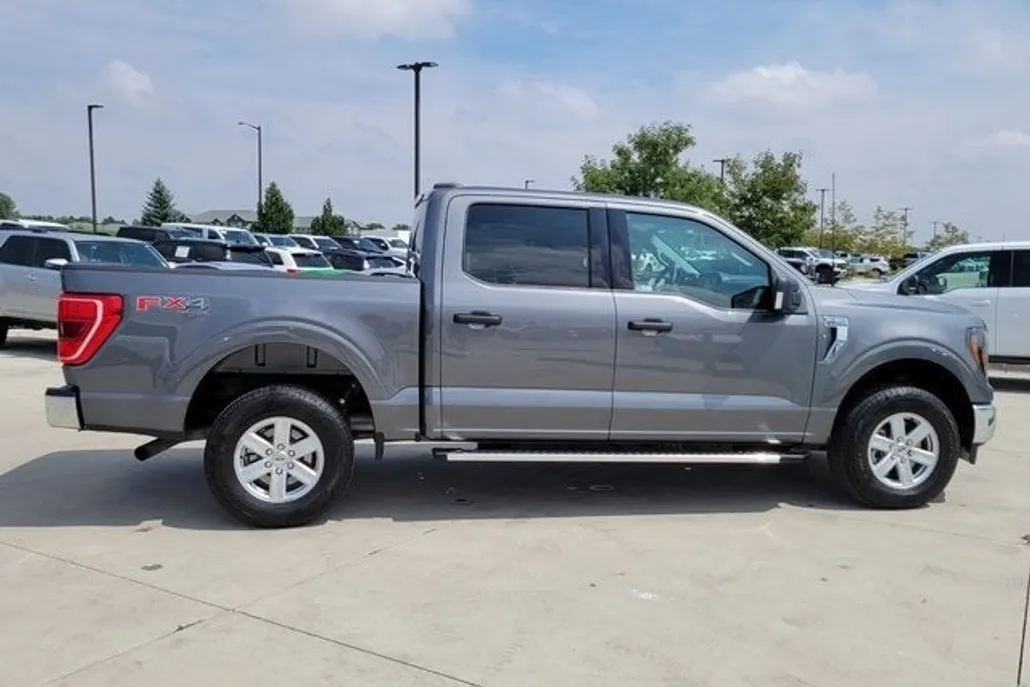 2023 Ford F-150 XLT photo 1