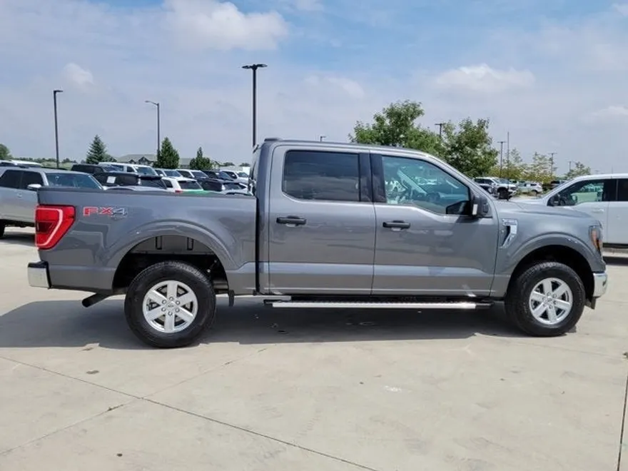 2023 Ford F-150 XLT photo 1
