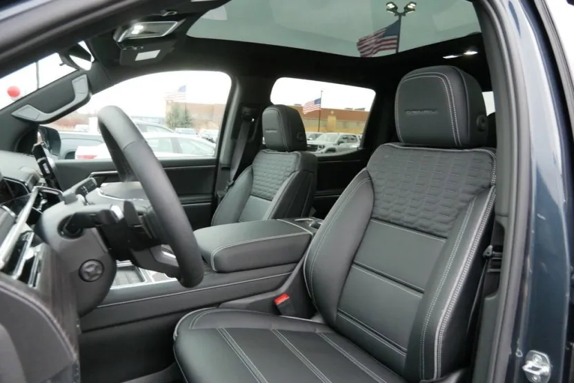 2025 Gmc Sierra EV Denali photo 1