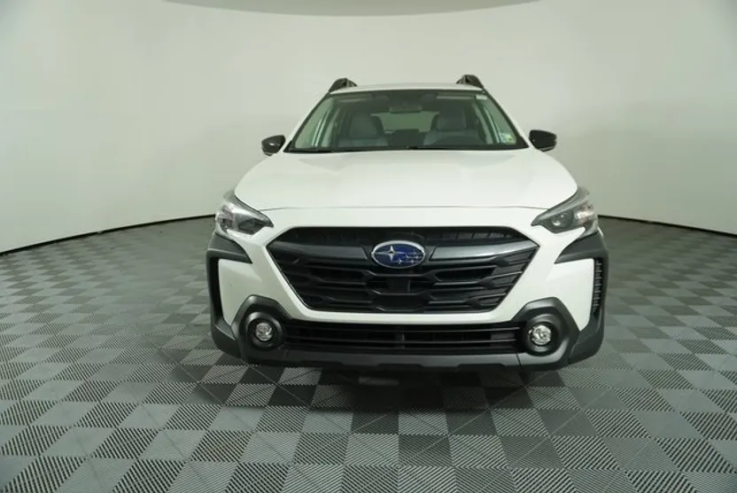 2025 Subaru Outback Premium photo 1