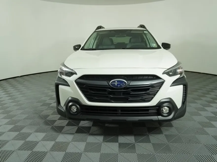 2025 Subaru Outback Premium photo 1