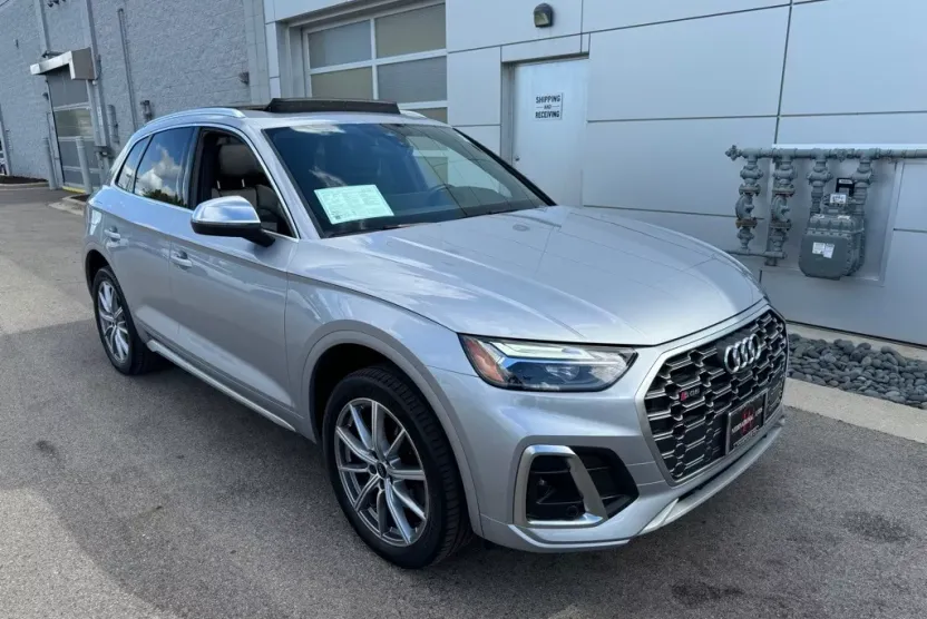 2022 Audi SQ5 Premium Plus photo 1