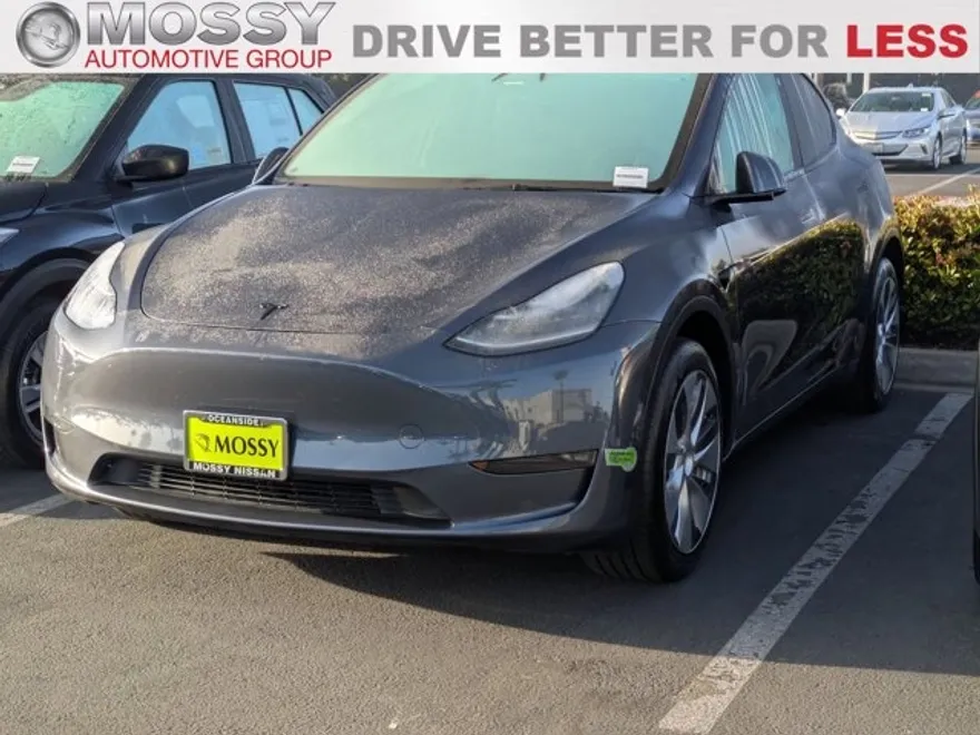 2023 Tesla Model 3 Long Range photo 1