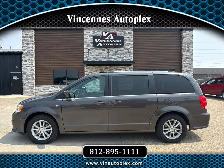 2019 Dodge Grand Caravan SXT photo 1