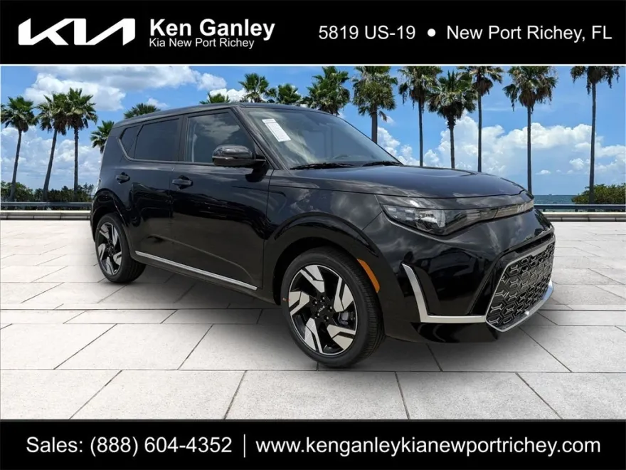 2025 Kia Soul GT-Line photo 1