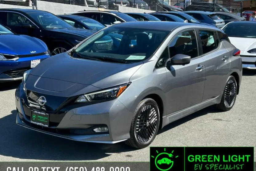 2025 Nissan Leaf SV Plus photo 1