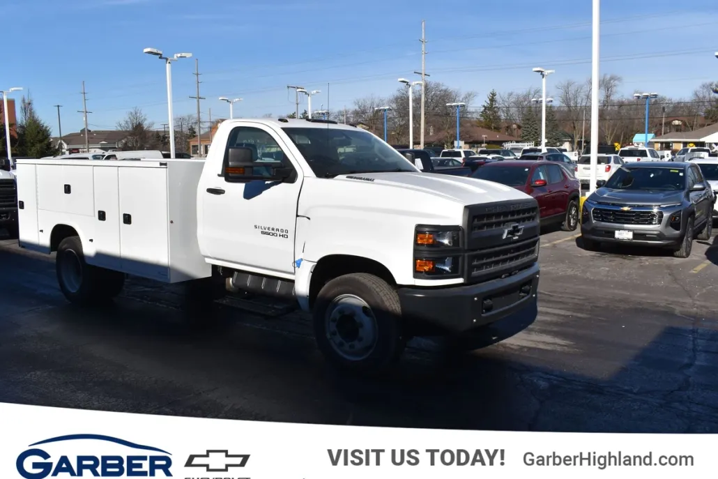 2024 Chevrolet Silverado 5500HD Work Truck photo 1