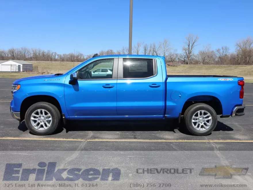 2025 Chevrolet Silverado 1500 LT photo 1