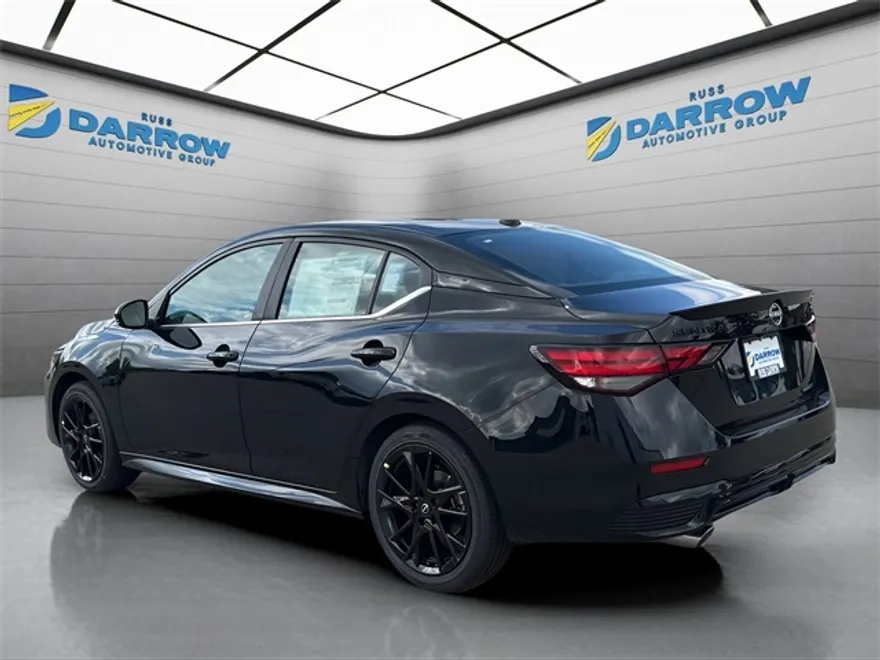 2025 Nissan Sentra SR photo 1