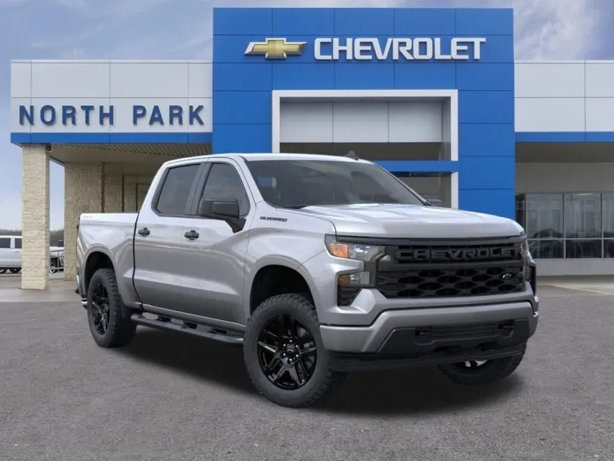 2026 Chevrolet Silverado 1500 Custom photo 1