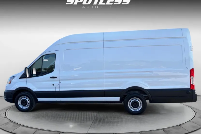 2020 Ford Transit Van photo 1