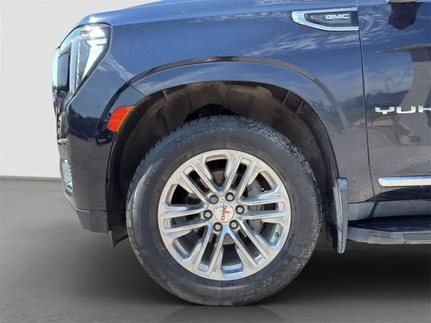 2022 Gmc Yukon SLT photo 1